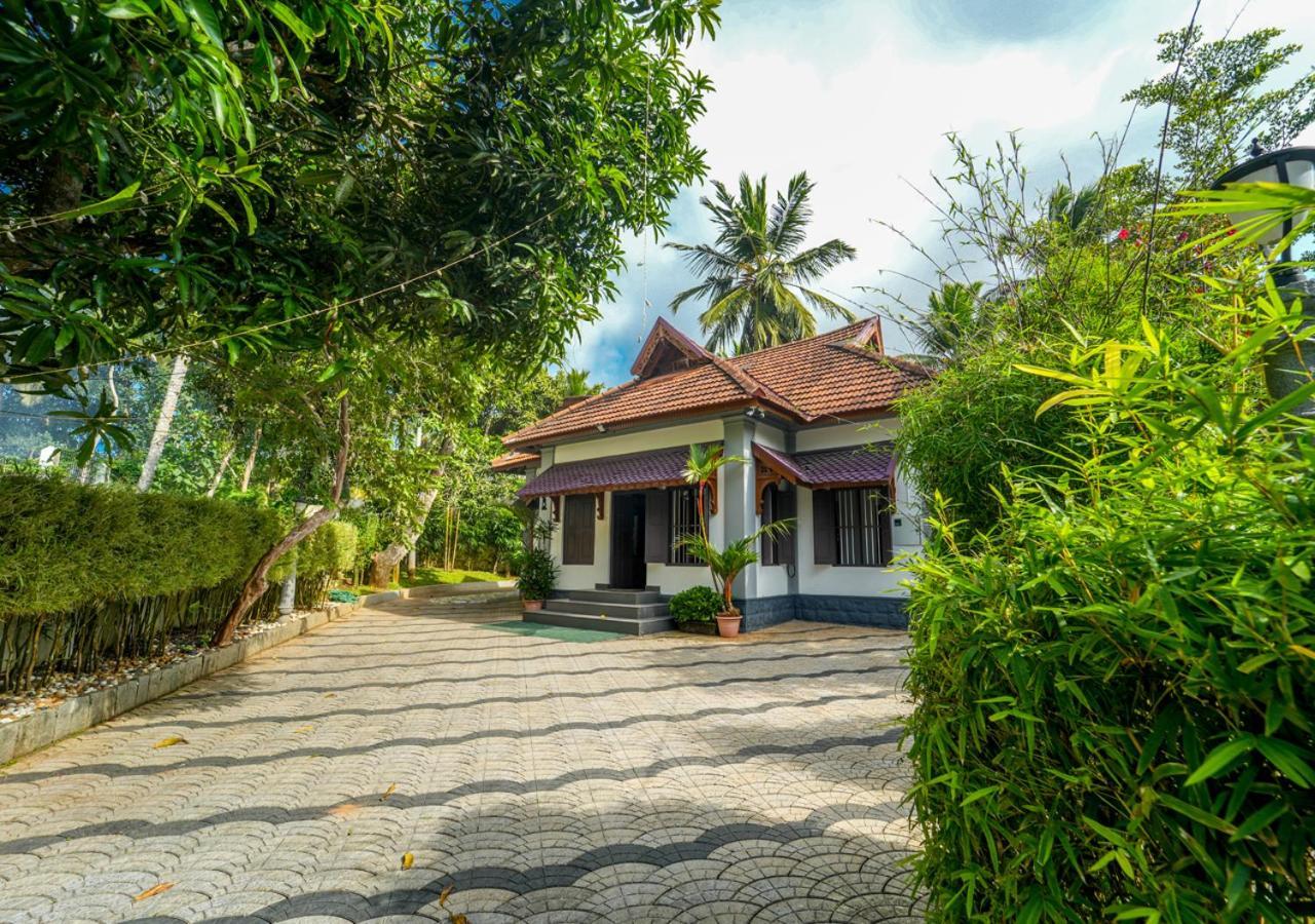 Pop Tavern Kovalam Beach Villa By Voye Homes Dış mekan fotoğraf