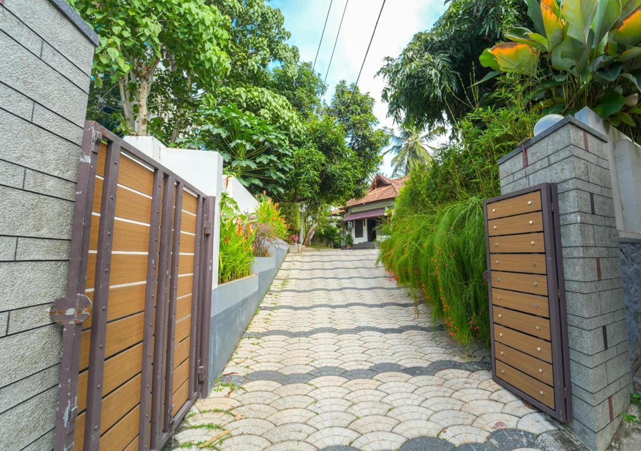 Pop Tavern Kovalam Beach Villa By Voye Homes Dış mekan fotoğraf